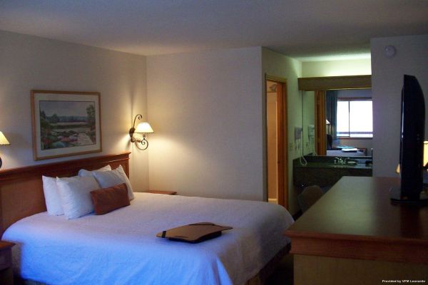 BEND THREE SISTERS INN (Bend)